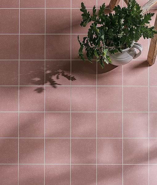 Aventuras Rose Field Porcelain