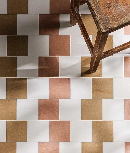 Aventuras Terracotta Field Porcelain