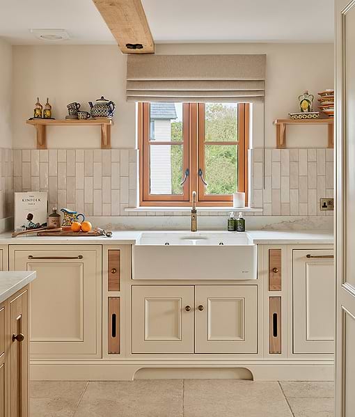 Oasis Ceramic White Gloss