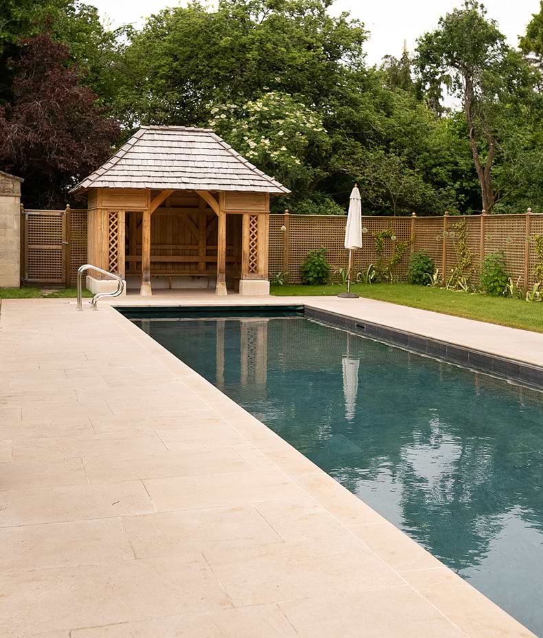 Buscot Limestone Etched Bullnose Coping