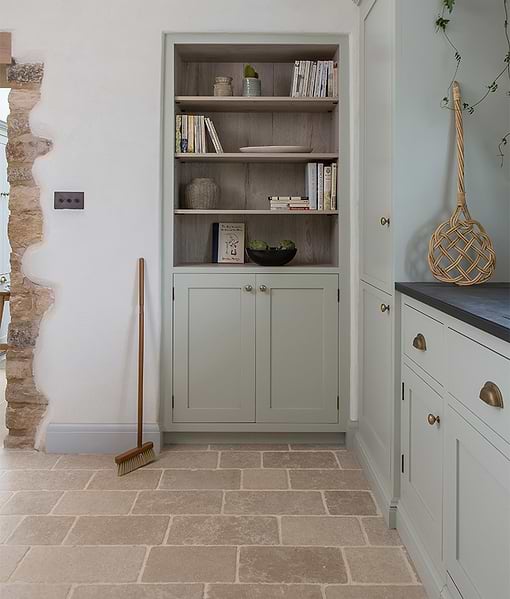 Buscot Limestone Cobbles Tumbled & Etched Finish