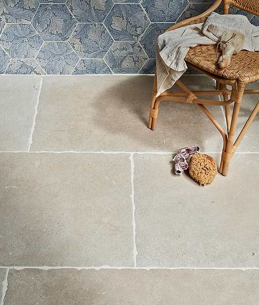 Cotswold Porcelain Matt