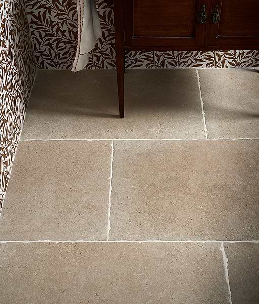 Cotswold Porcelain Matt