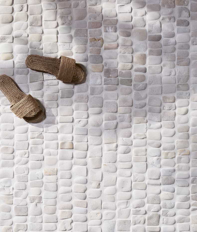 Enso Cobble Mosaic Strip Chalk
