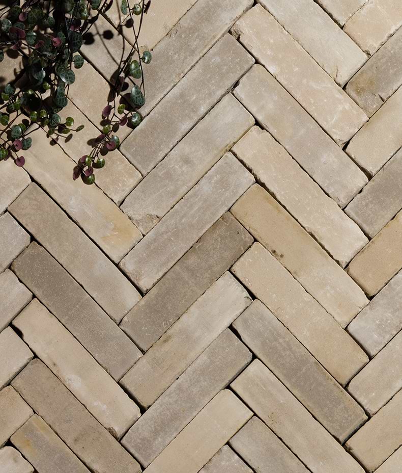 Flanders Buff Tumbled Clay Pavers