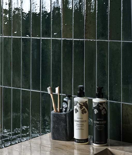 Foundry Novo Porcelain Alligator Green