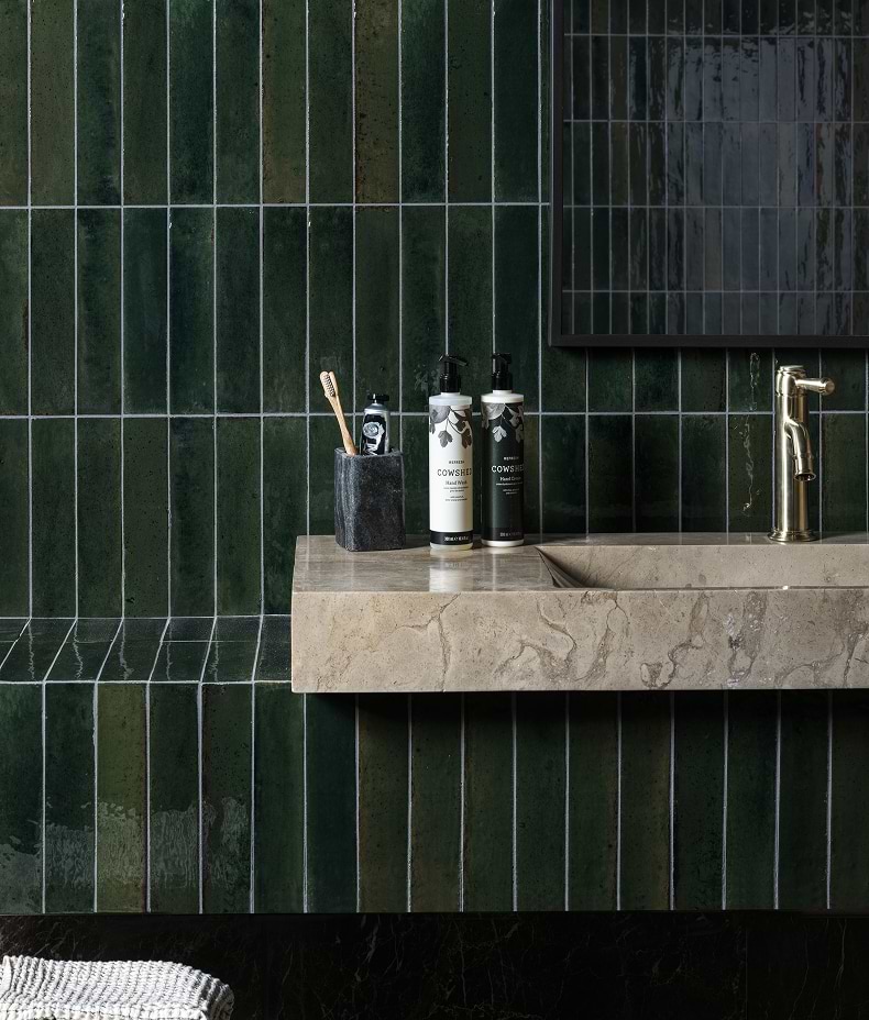 Foundry Novo Porcelain Alligator Green