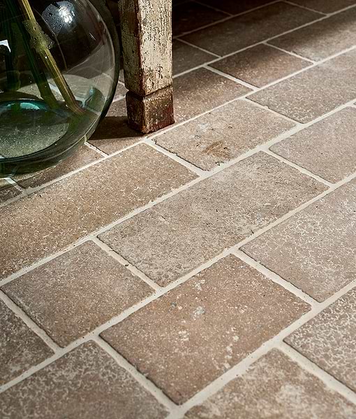 Wychwood Limestone Cobbles Tumbled & Etched
