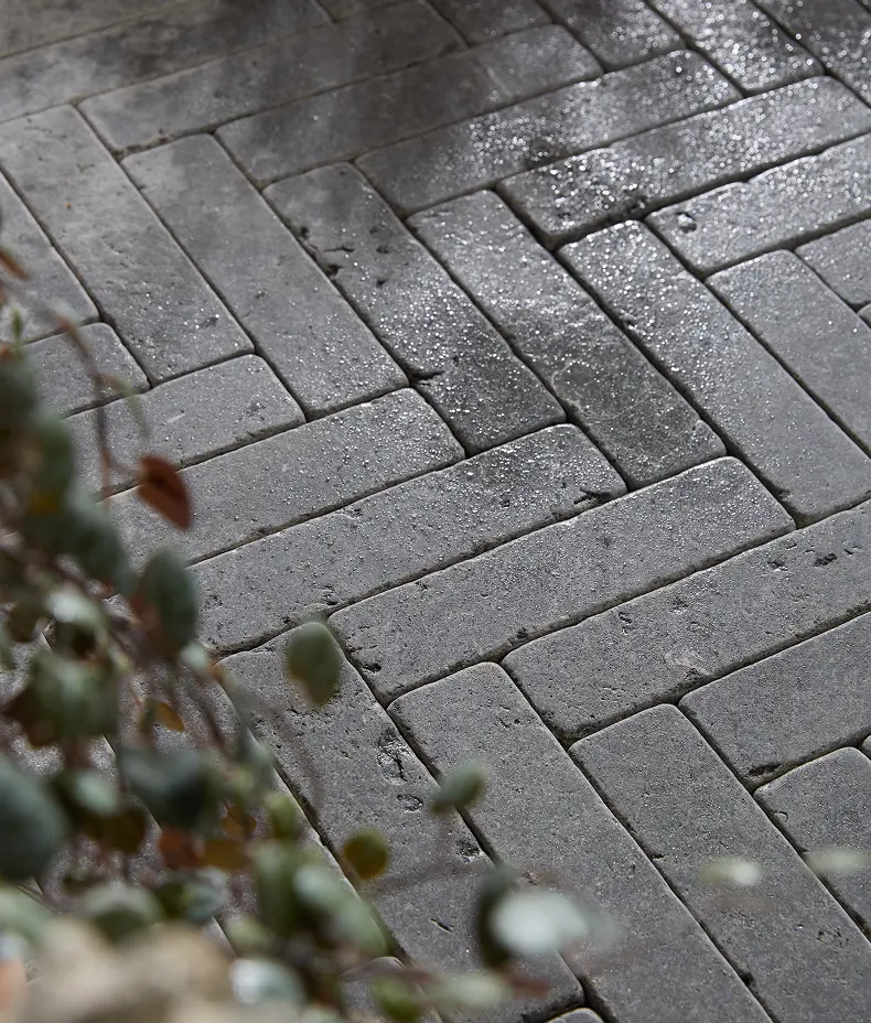 Hazlebury Limestone Tumbled & Etched Klinkers