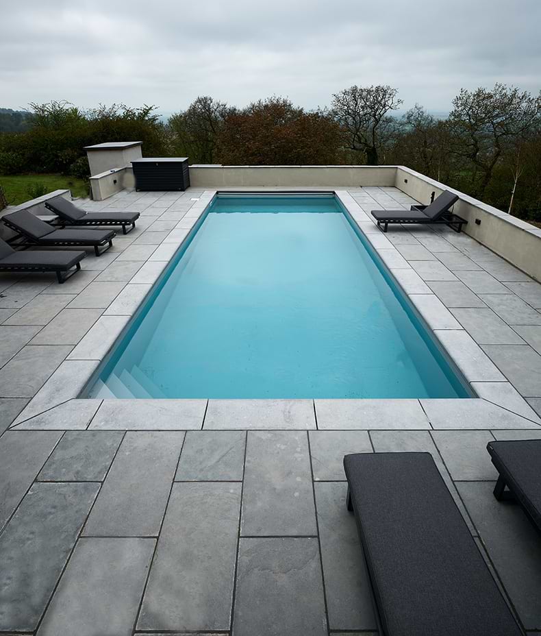 Kimmeridge Limestone Etched Bullnose Coping