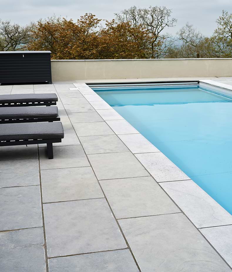 Kimmeridge Limestone Etched Bullnose Coping