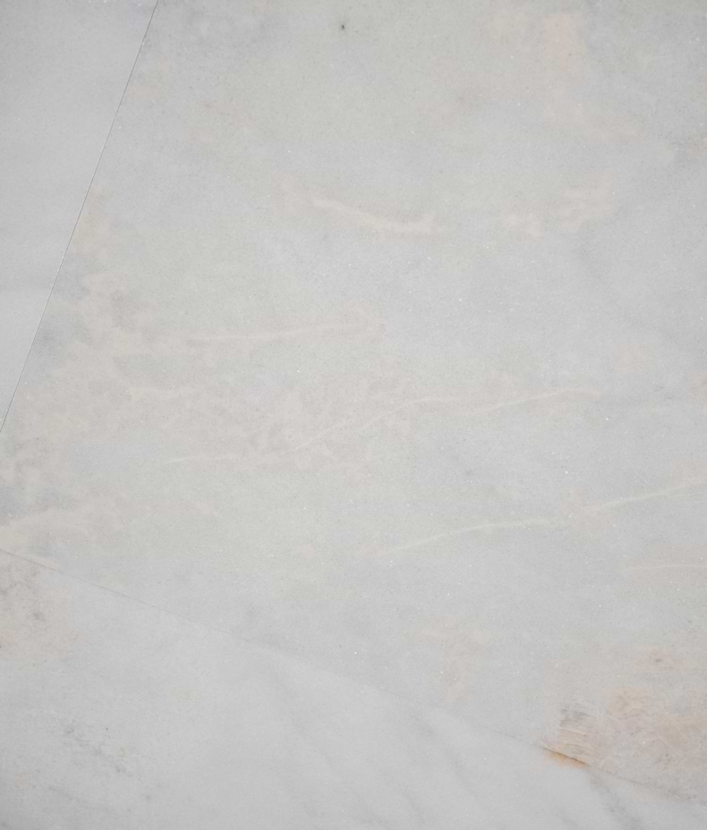 Long Island Blend Marble Honed Finish 40.6 X 61 X 1.0cm