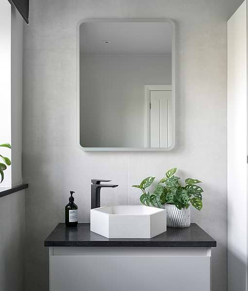 Louvre Porcelain Blanc