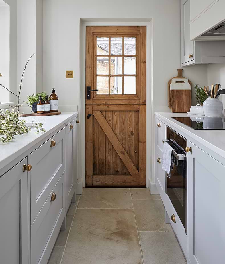 Dorchester Sandstone Tumbled Finish