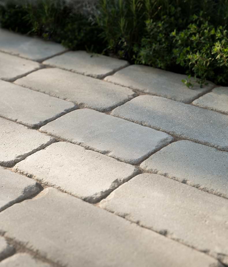 Matravers Sandstone Tumbled Cobbles