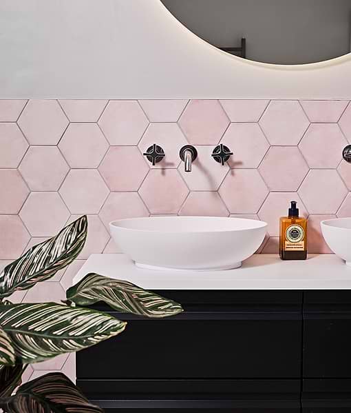 Medina Hexagon Porcelain Rosa