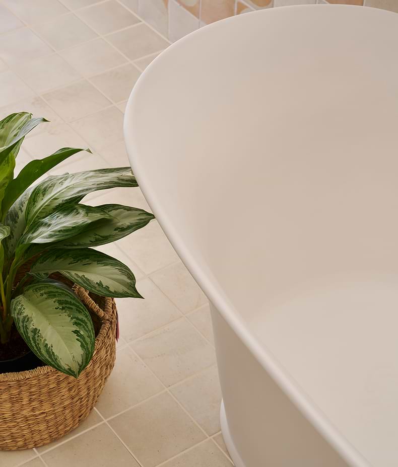 Menara White Porcelain Matt