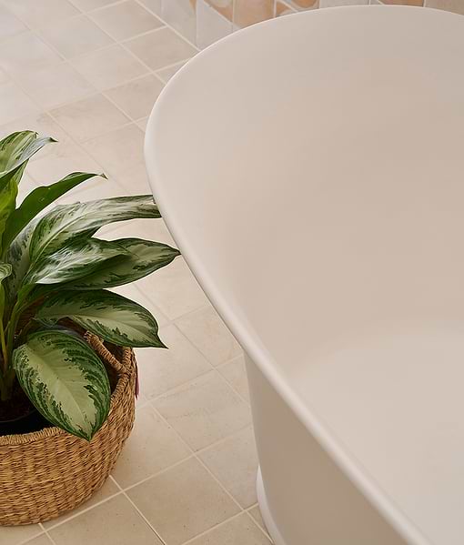 Menara White Porcelain Matt