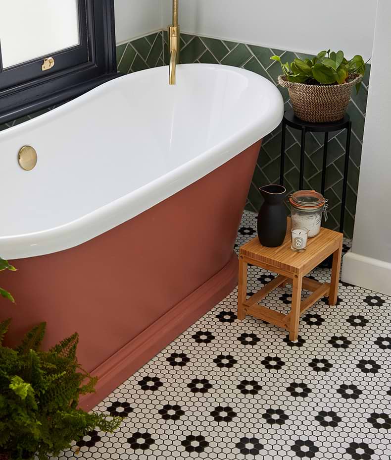 Mono Hex Porcelain Mosaic Daisy