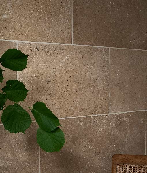 Buscot Blend Limestone Tumbled Finish