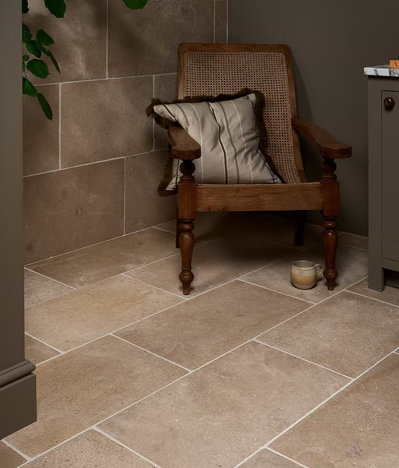 Buscot Blend Limestone Tumbled Finish 