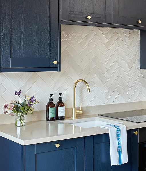 Oasis Ceramic White Gloss