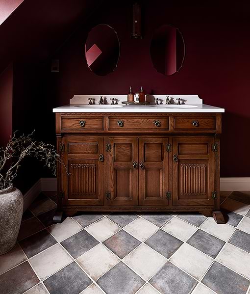 Osterley Porcelain Black Square