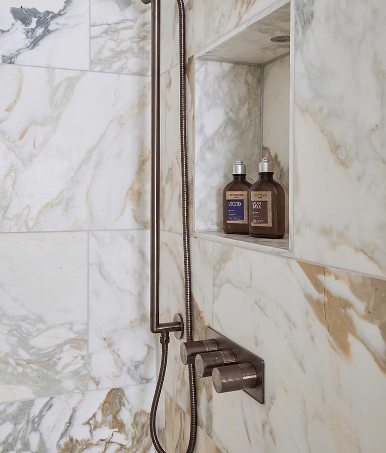 Palazzo Oro Honed Marble