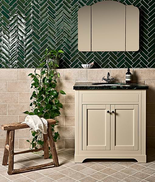 Petite Porcelain Gloss Green
