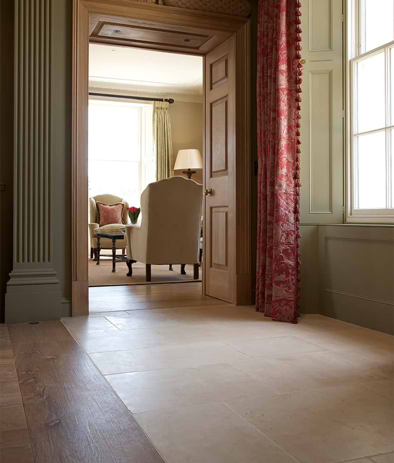 Portland Classic Limestone Artisan Aged Finish 50 X Random X 1.5cm