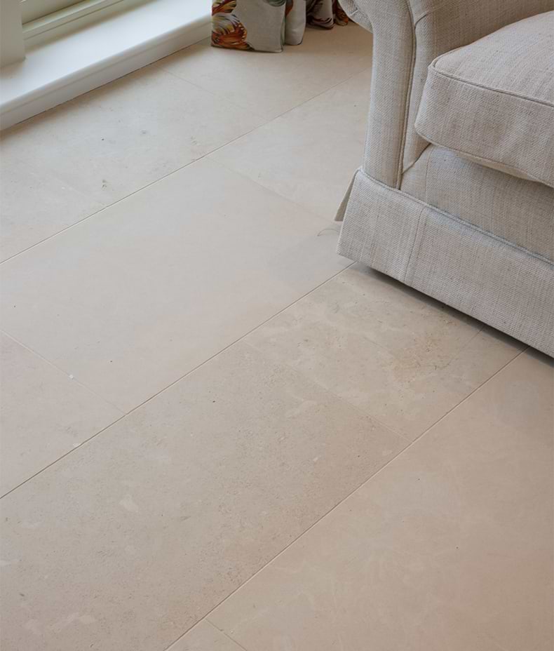 Portland Classic Limestone Honed Finish 50 x Random x 1.5cm