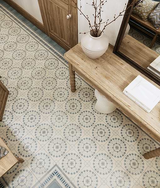 Aventuras Ziggy Border Blue Porcelain