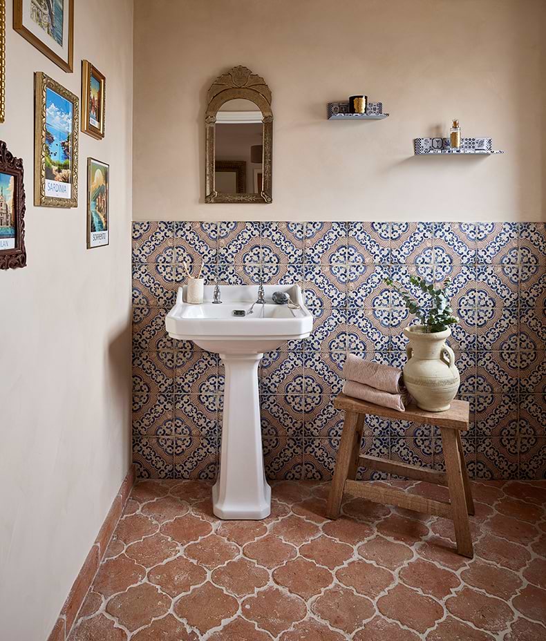 Marlborough Terracotta Arabesque