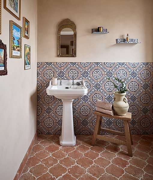 Sardinia Porcelain Masseria