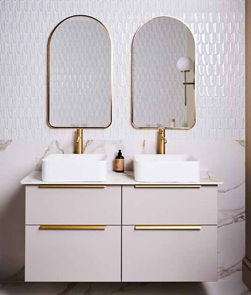 Sculpture Grande Porcelain Calacatta Maximus