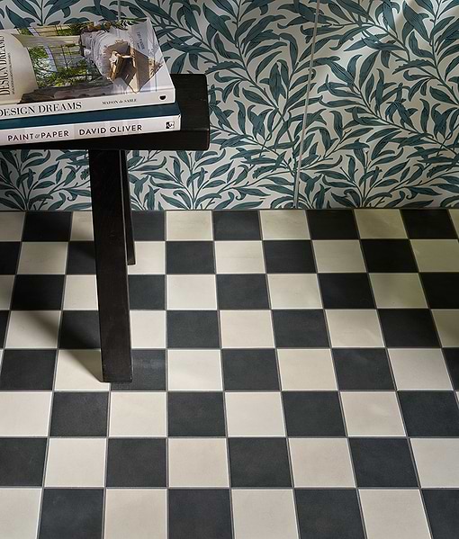 Victorian Style™ Porcelain Chess Mono A