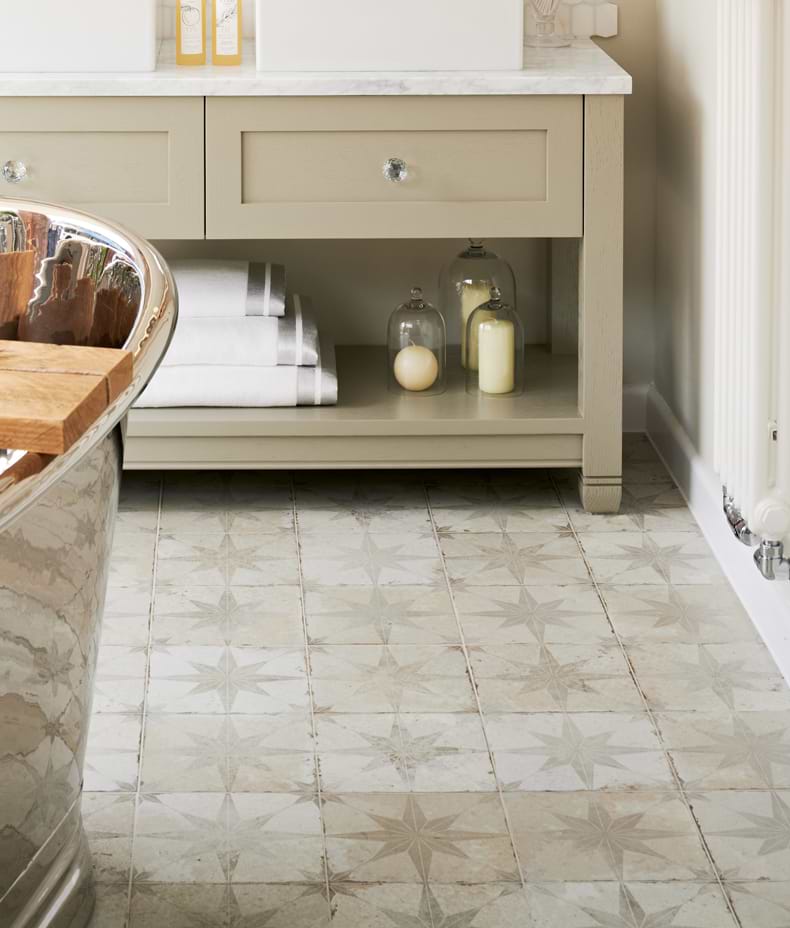 Spitalfields Ceramic Retro Star White