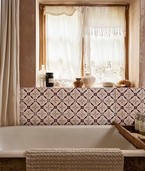 STUDIO Abbey Red Ceramic