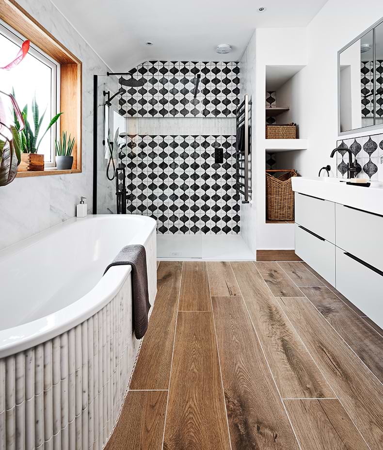 Sussex Porcelain Amber