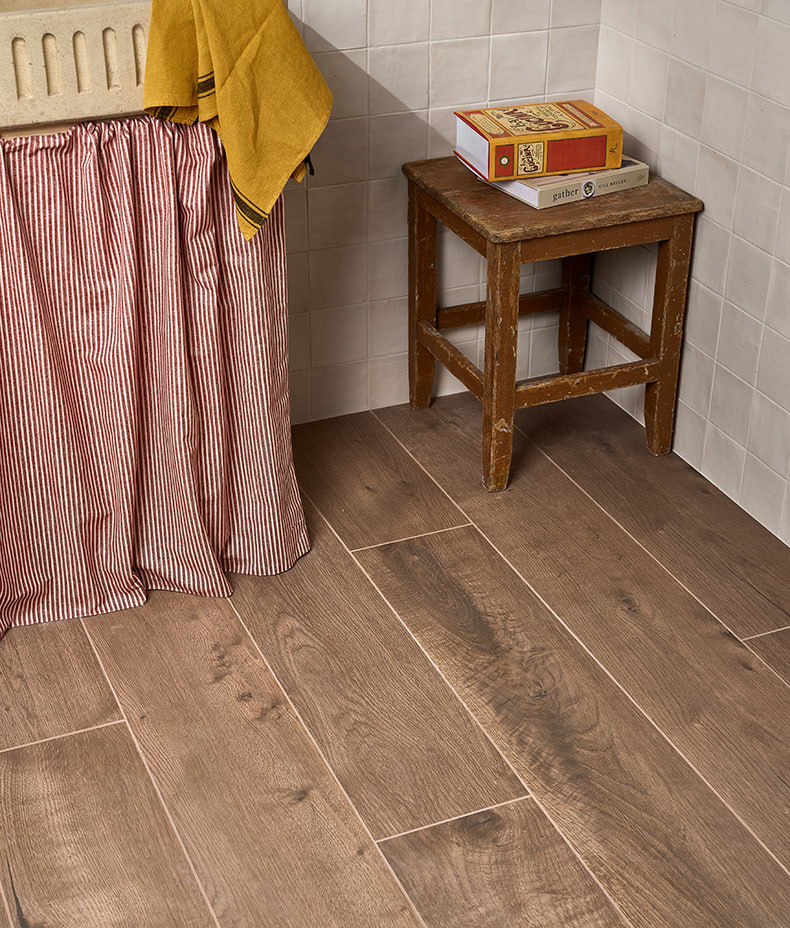 Sussex Porcelain Amber