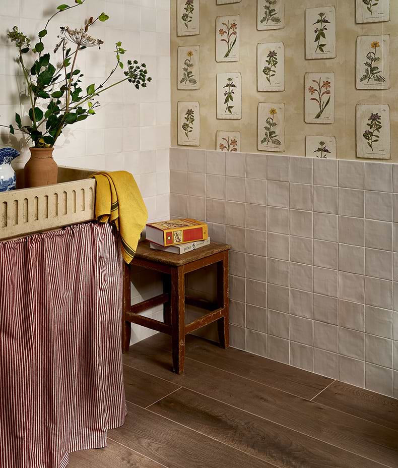 Sussex Porcelain Amber