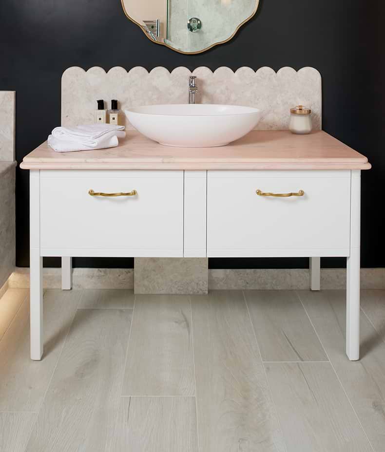 Sussex Porcelain Pearl