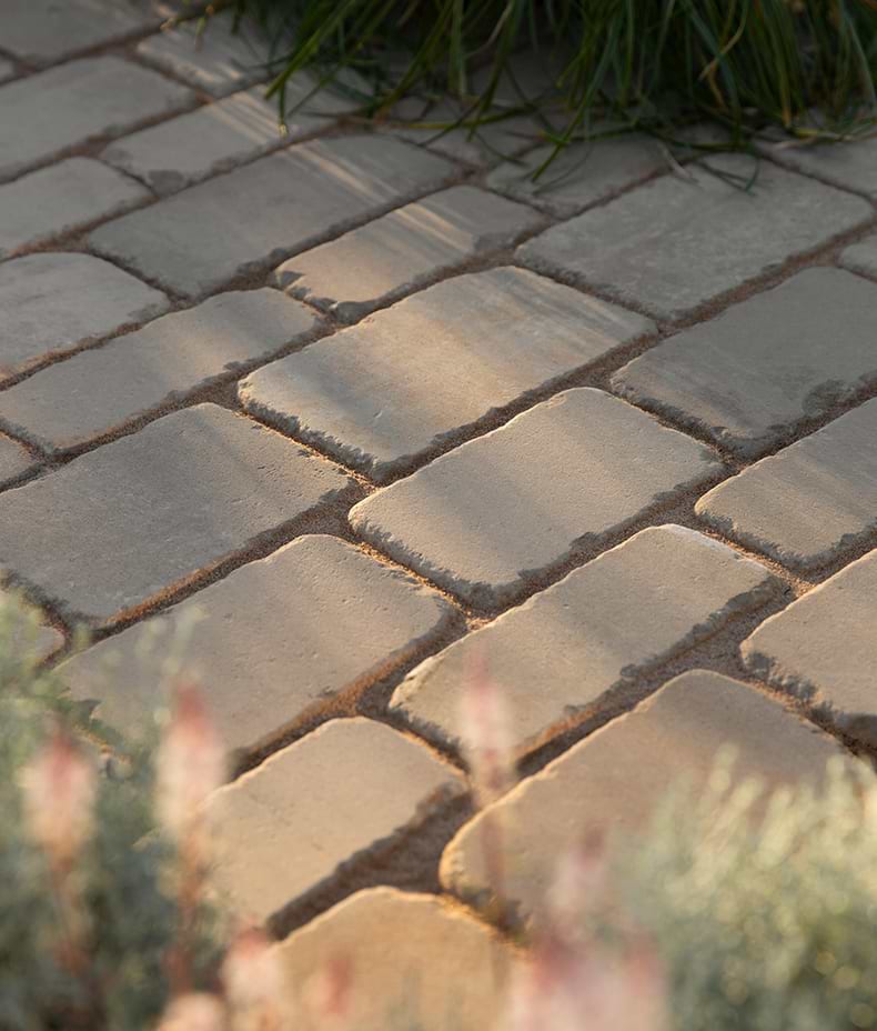 Trafalgar Sandstone Tumbled Cobbles