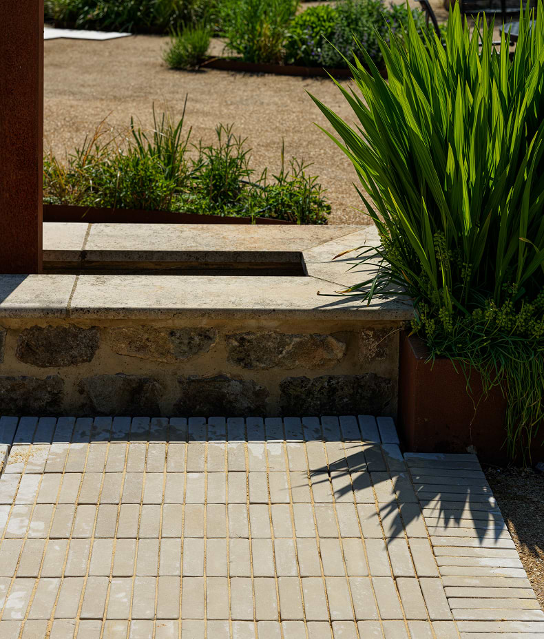 Trafalgar Sandstone Klinkers Tumbled