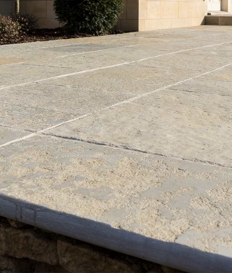 Trusloe Limestone Seasoned Bullnose Coping