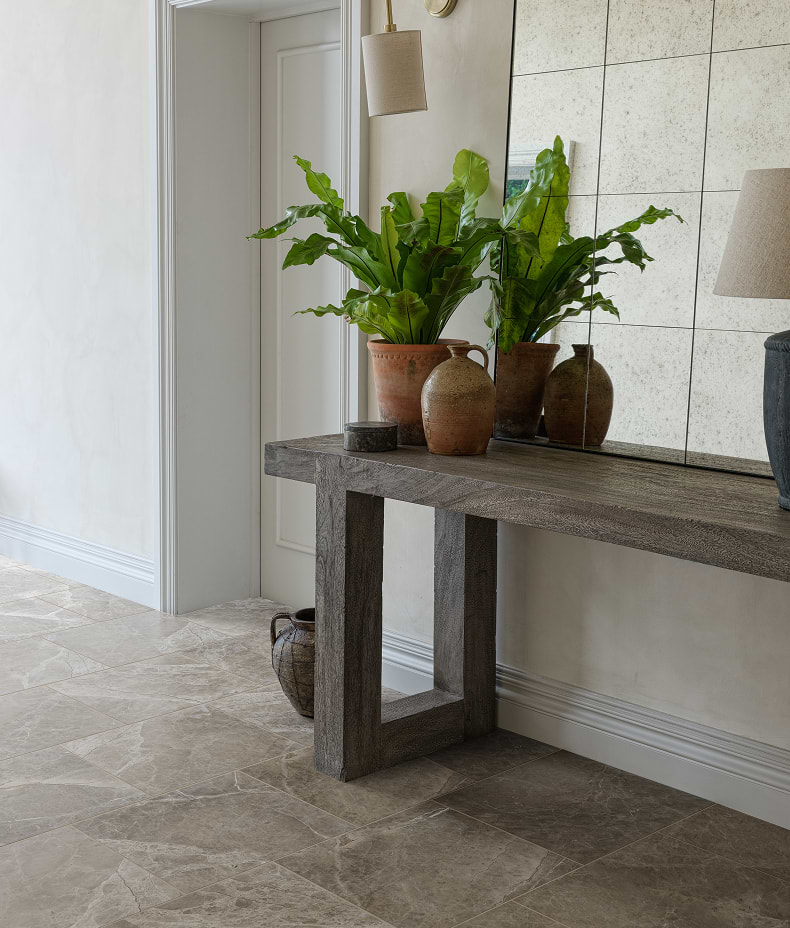 Versailles Marble Brun Honed
