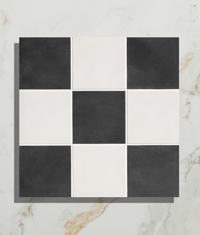 Victorian Style™ Porcelain Chess Mono A