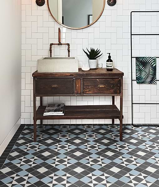 Victorian Style™ Porcelain Frame