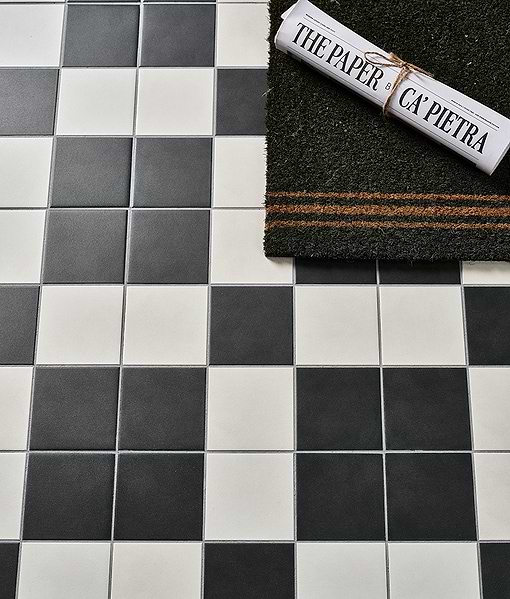 Victorian Style™ Porcelain Chess Mono A