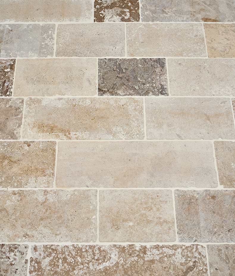 Vieux Bourgogne Limestone Cobbles Weathered Finish
